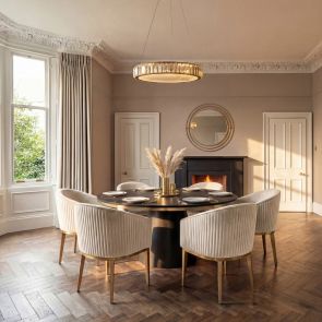 Ella Chaise de salle à manger, piétement laiton - Craie 