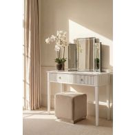 Colleta Triple Folding Mirror